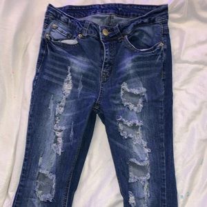 Super ripped high rise jeans